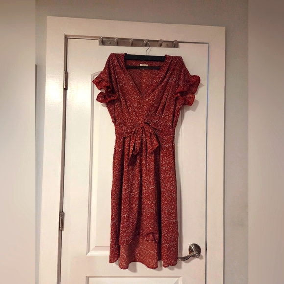 Max Studio Floral Wrap Dress Size Medium - Picture 1 of 7